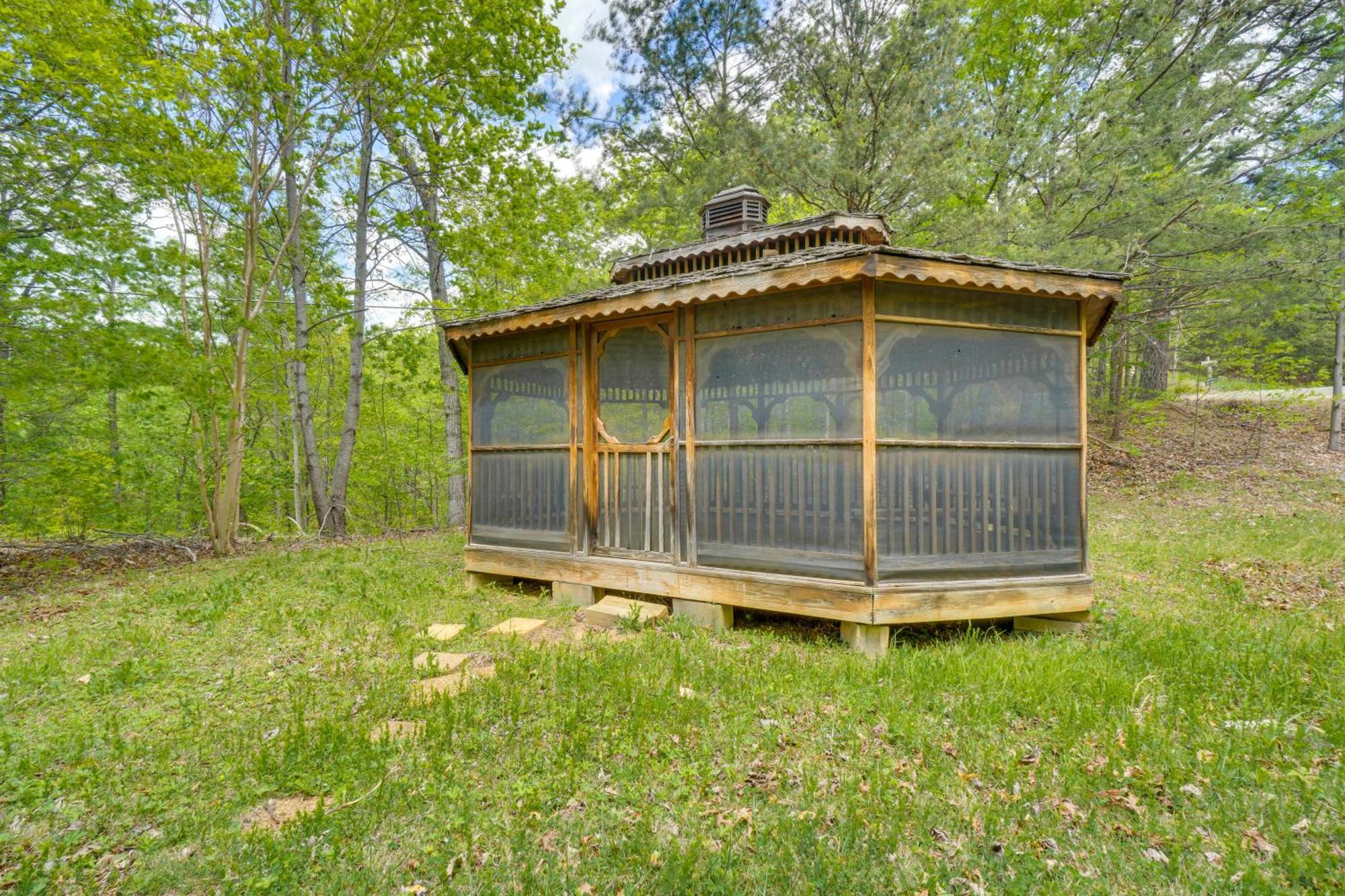 Gatlinburg Cabin With Hot Tub About 11 Miles To Downtown المظهر الخارجي الصورة